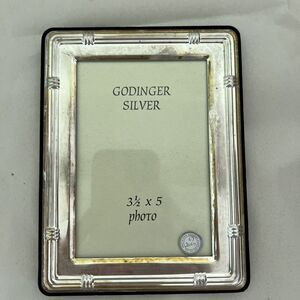 Godinger Silver Photo Picture Frame Classic holds 3.5x5 Photo easel Velvet Back